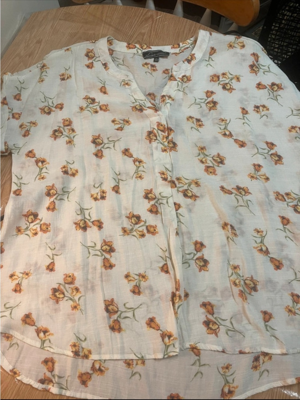 Women’s Floral Button-Front Sweater Top in White and Orange - Picture 3 of 9